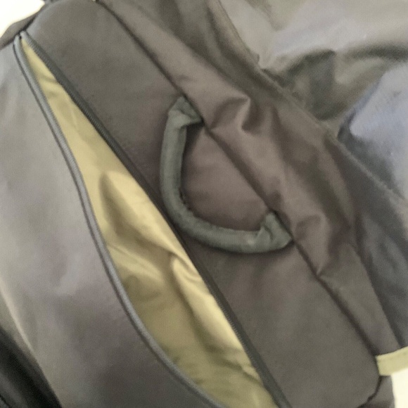 Targus Incognito Messenger Laptop Notebook Shoulder Bag Black - Picture 12 of 16